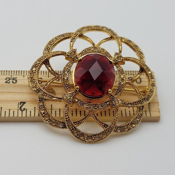 Vintage Monet Flower Brooch Gold Tone Clear And Red Rhinestone 45 mm Signed - Picture 7 of 7